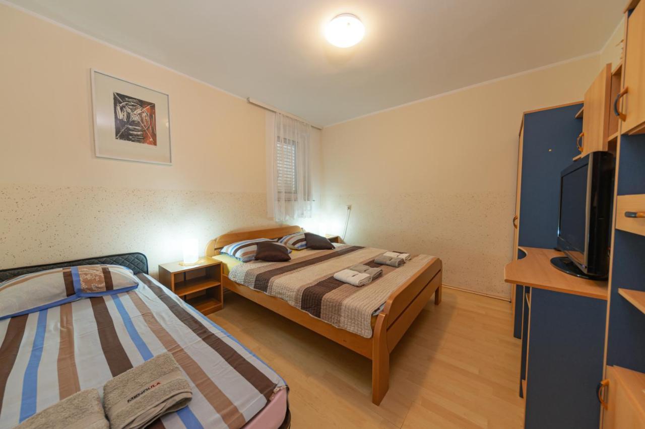 Apartmens Mendula Apartment เซนญ์ ภายนอก รูปภาพ