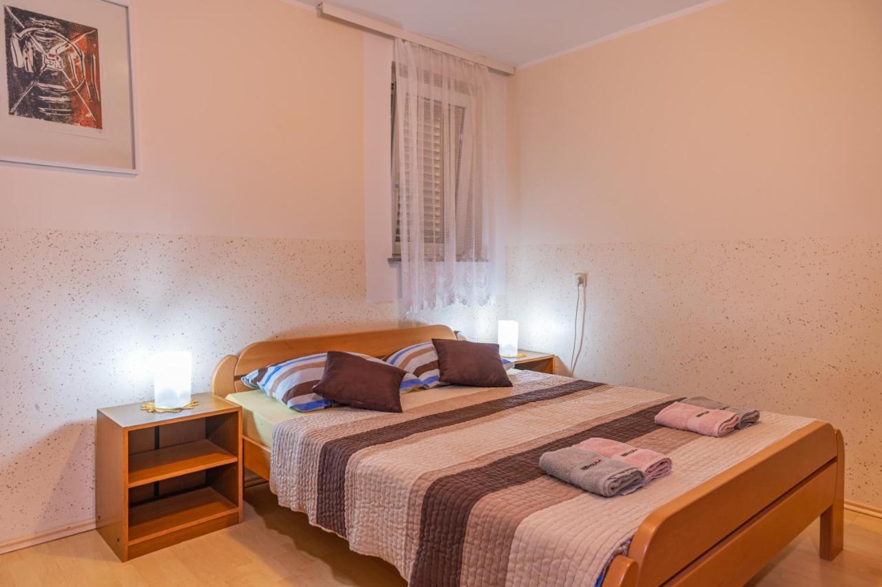 Apartmens Mendula Apartment เซนญ์ ภายนอก รูปภาพ